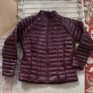 Mountain Hardwear ghost whisperer down jacket wine burgundy women’s L NEW NWOT